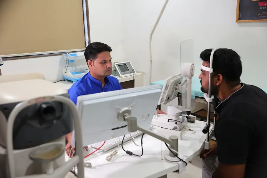 Advanced imaging for cataract assessment.