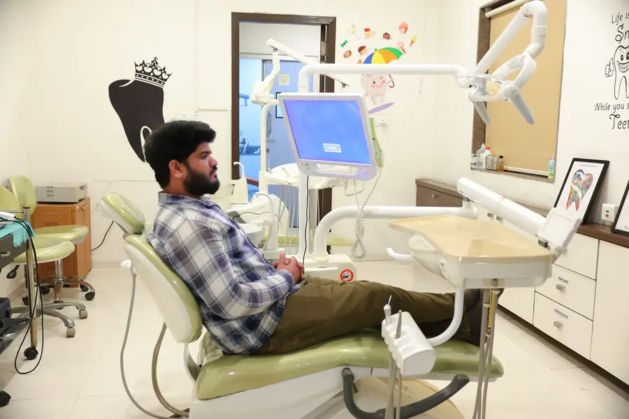 Thoughtful consultations for healthier smiles.